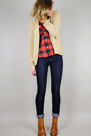 Женский комплект одежды с джинсами