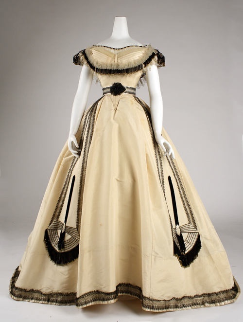 Бальные платья XIX века, фото № 10