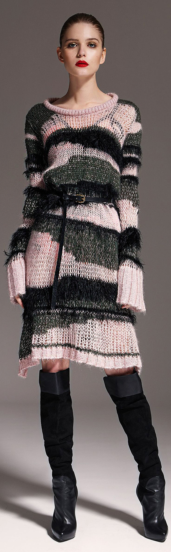 Тёплые фантазии вязаной моды: 55 экстравагантных и эффектных нарядов, фото № 31