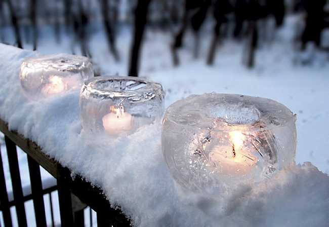 Идеи украшения сада к зимним праздникам, фото № 21