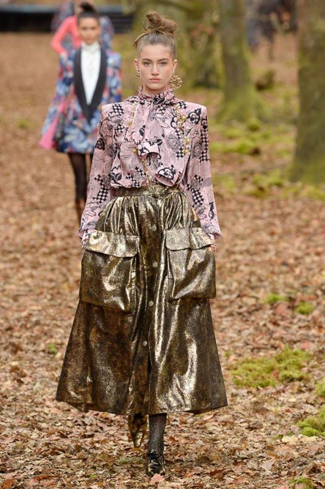 Модный показ Chanel 2018 в лесу, фото № 2