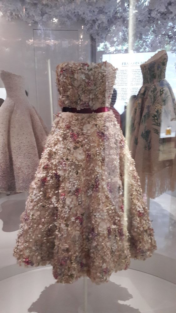 Christian Dior. Couturier du reve — выставка к 70-летию Дома Кристиан Диор в Париже, фото № 3