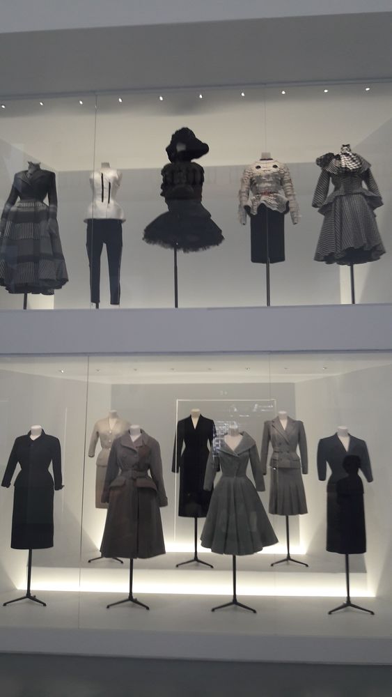 Christian Dior. Couturier du reve — выставка к 70-летию Дома Кристиан Диор в Париже, фото № 24