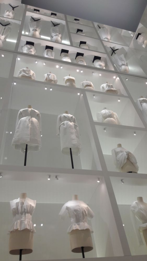 Christian Dior. Couturier du reve — выставка к 70-летию Дома Кристиан Диор в Париже, фото № 35