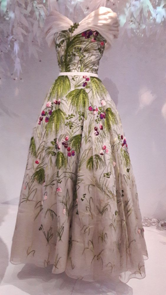Christian Dior. Couturier du reve — выставка к 70-летию Дома Кристиан Диор в Париже, фото № 12