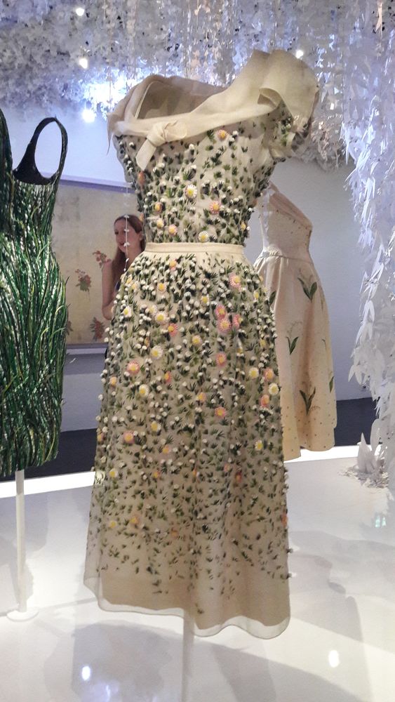Christian Dior. Couturier du reve — выставка к 70-летию Дома Кристиан Диор в Париже, фото № 13