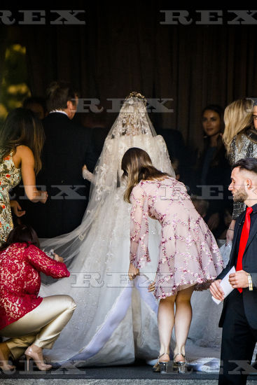 Ekaterina Malysheva in ihrem Hochzeitskleid 