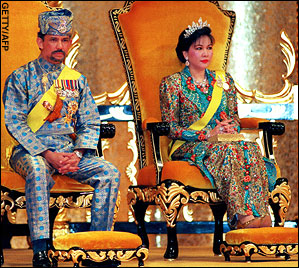 6  Brunei 2 wife news-graphics-2007-_640158a.jpg