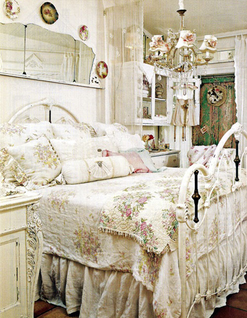 Спальня в пастельных тона в стиле шебби шик