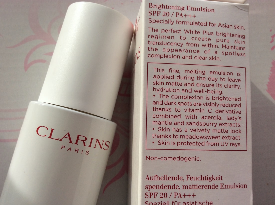 Уход Clarins: серия White Plus