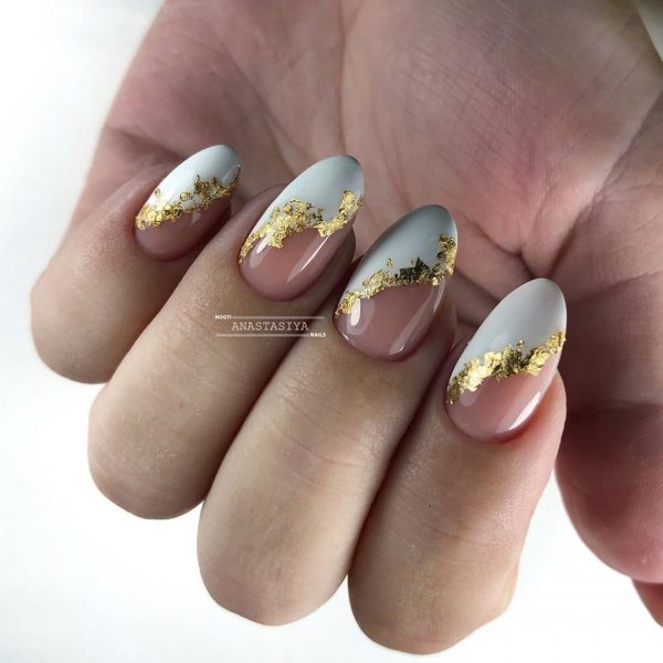 Роскошные золотые ногти 2020-2021 - супермодные идеи маникюра с золотом