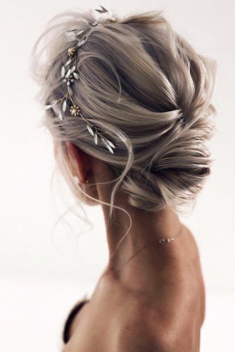Accessorized Low Buns Headband #mediumhair #weddinghairstyles