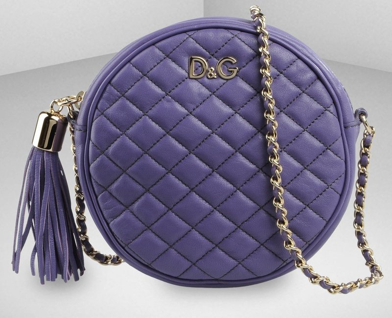 Круглая сиреневая сумочка D&G