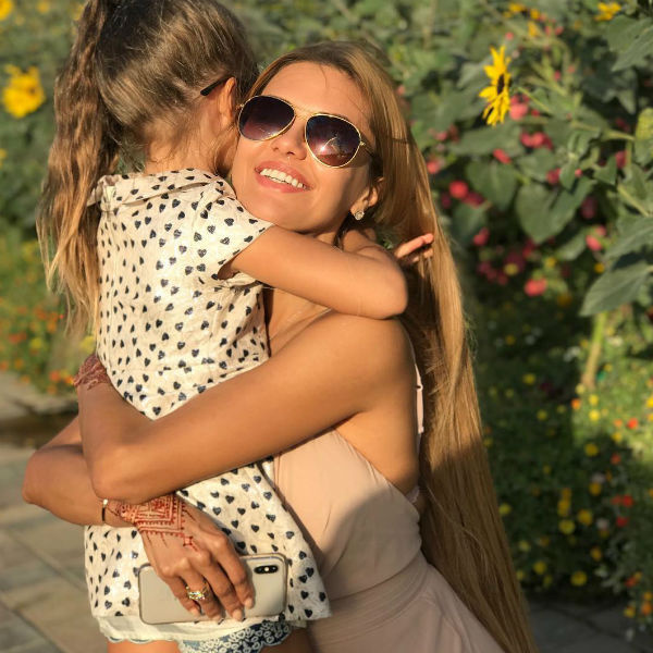 Виктория Боня с дочкой Анжелиной