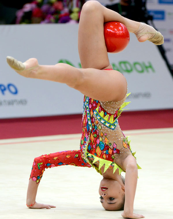 Так укрощать мяч могут только чемпионки