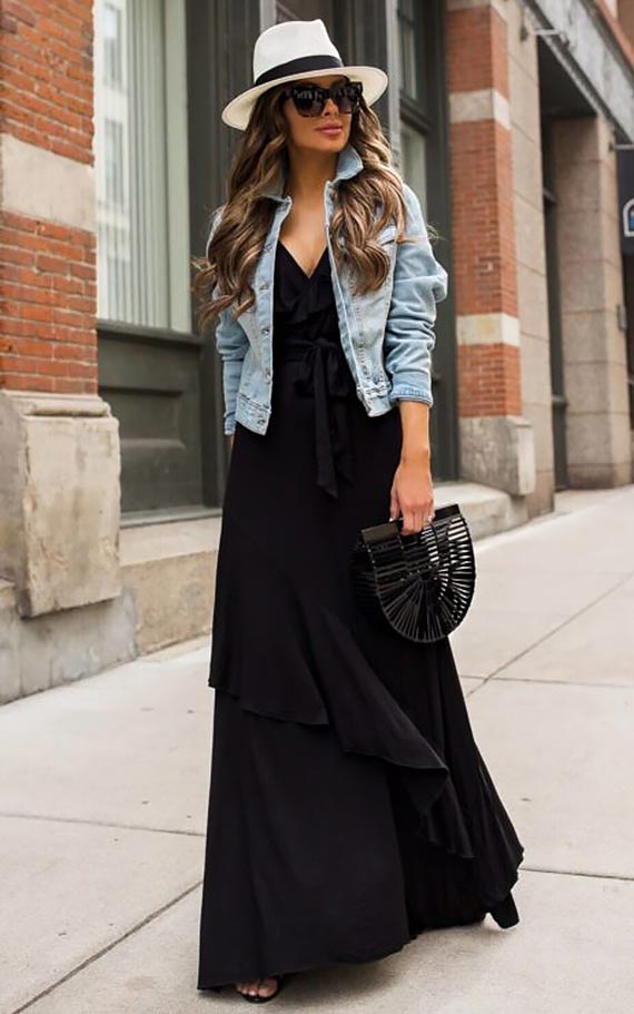 длинное черное платье с джинсовкой и шляпой
