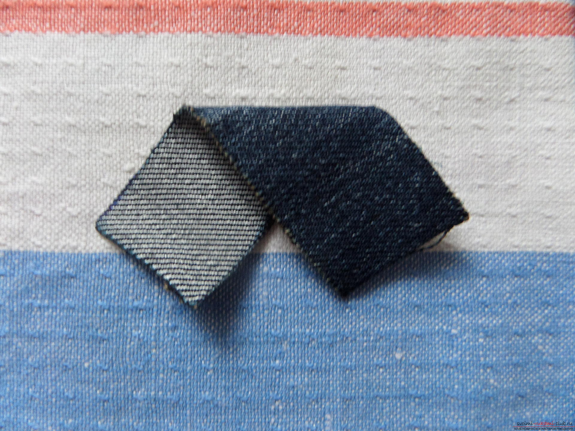 Этот подробный мастер-класс поделки из ткани своими руками научит как сделать фоторамку из джинсы.. Фото №4