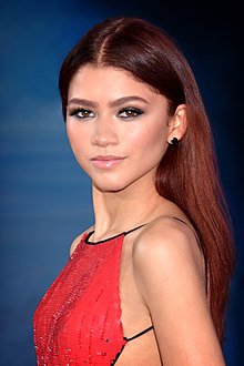 Zendaya - 2019 by Glenn Francis.jpg