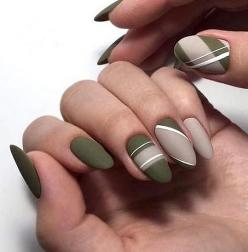 Серый маникюр с зеленым цветом, серо-зеленые ногти 2020