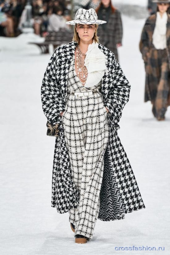 Chanel fall 2019 1