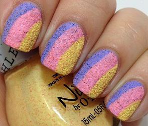 как красить ногти разными цветами
